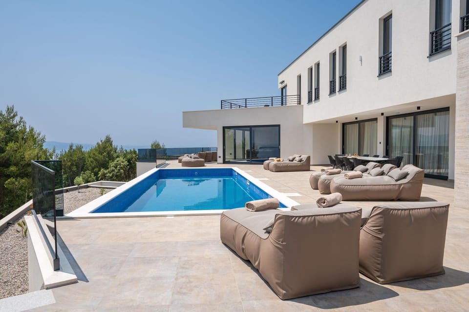 Holiday Home Swimming Pool