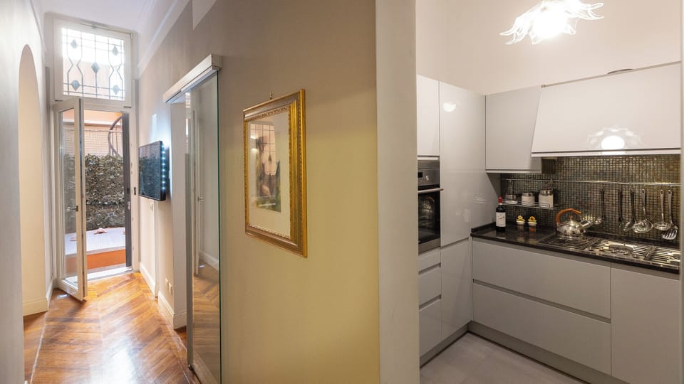 Apartment | Private kitchen | Microwave, dishwasher, espresso maker, coffee/tea maker