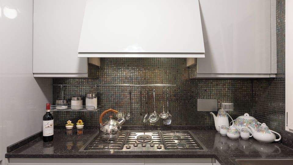 Apartment | Private kitchen | Microwave, dishwasher, espresso maker, coffee/tea maker