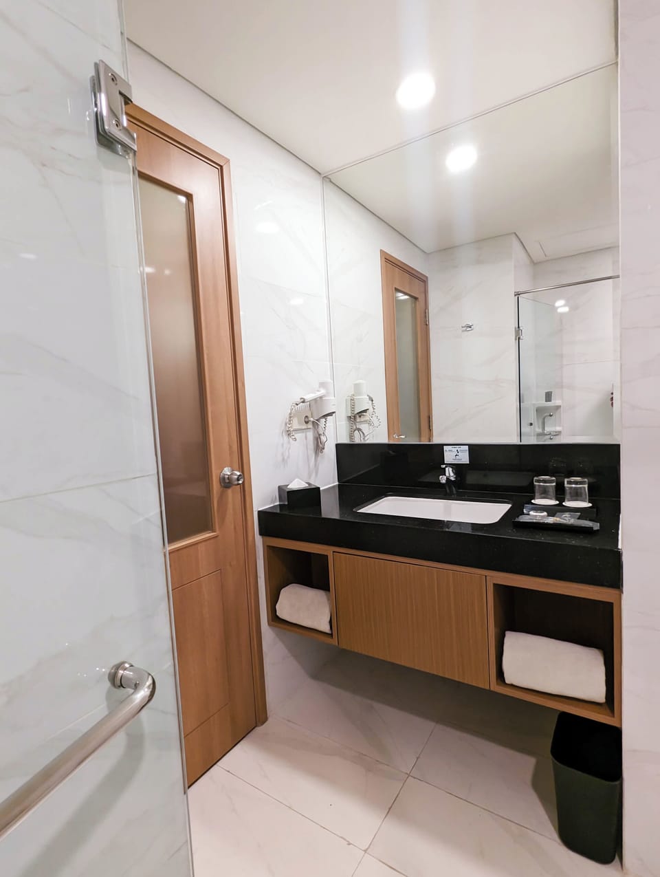 Deluxe Double or Twin Room | Desk, free WiFi