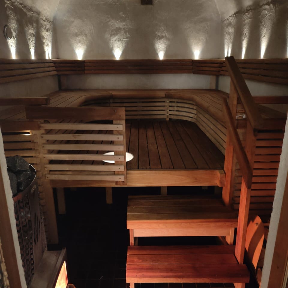 Rent sauna for extra fee