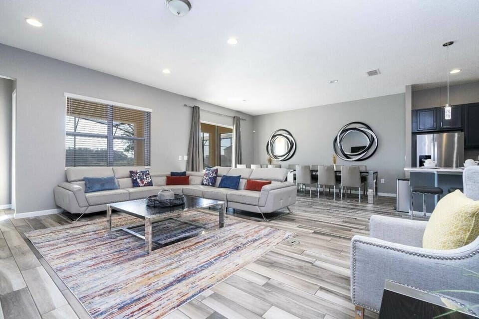 Communal lounge / TV room,Living Room