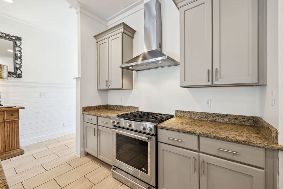 Large Chef's Kitchen with TWO full size refrigerators & dedicated ice maker