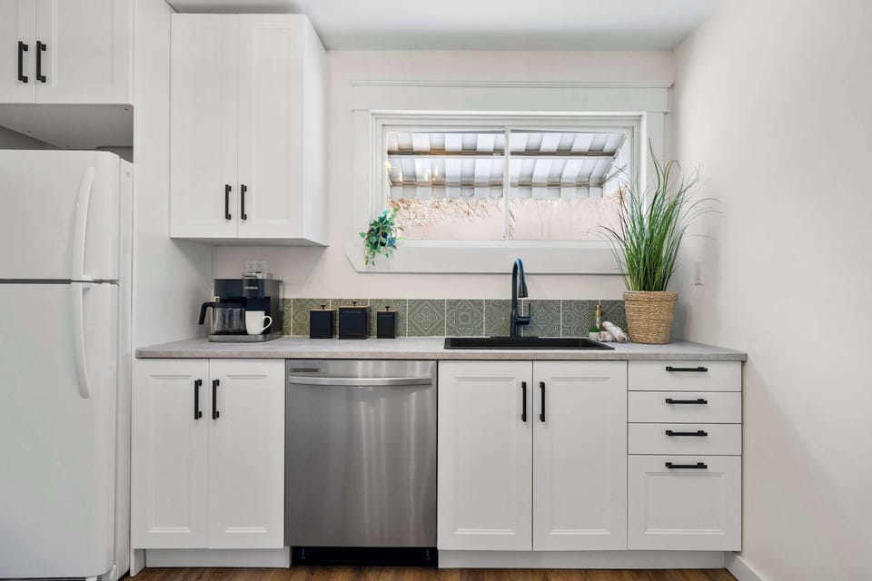 Full-size appliances and deep sink