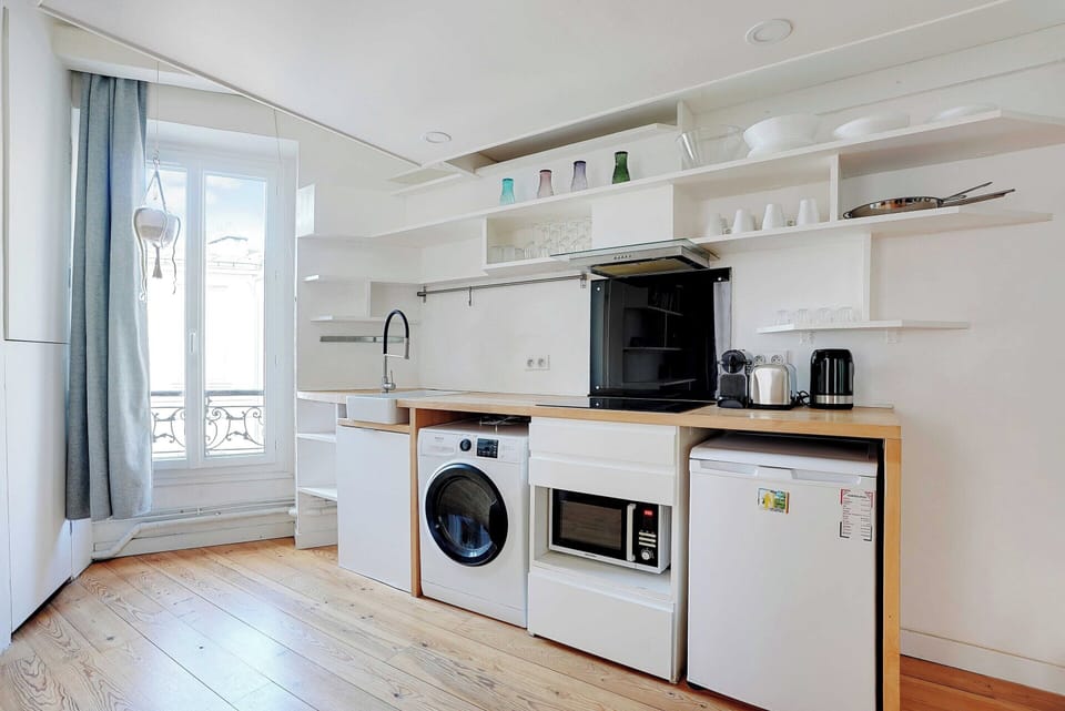 Apartment | Private kitchen | Fridge, microwave, stovetop, coffee/tea maker