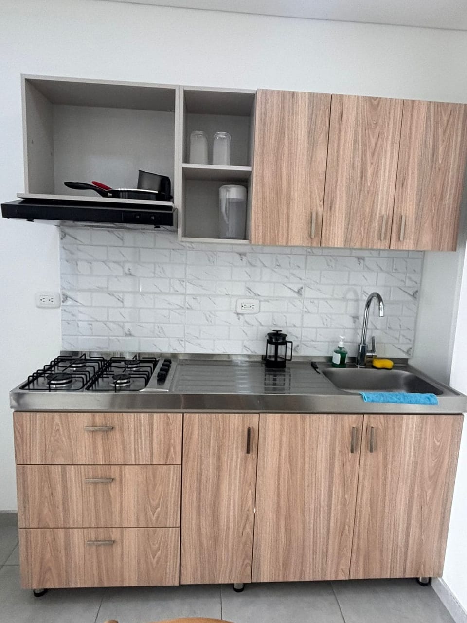 Standard Apartment | Private kitchen | Shared fridge