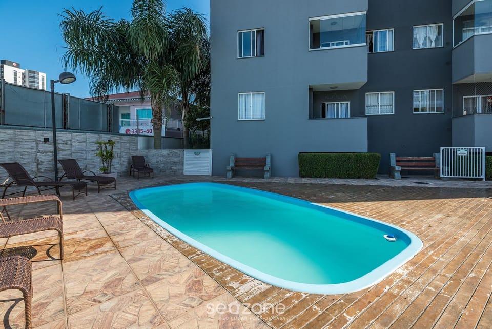 Basic Apartment | Pool