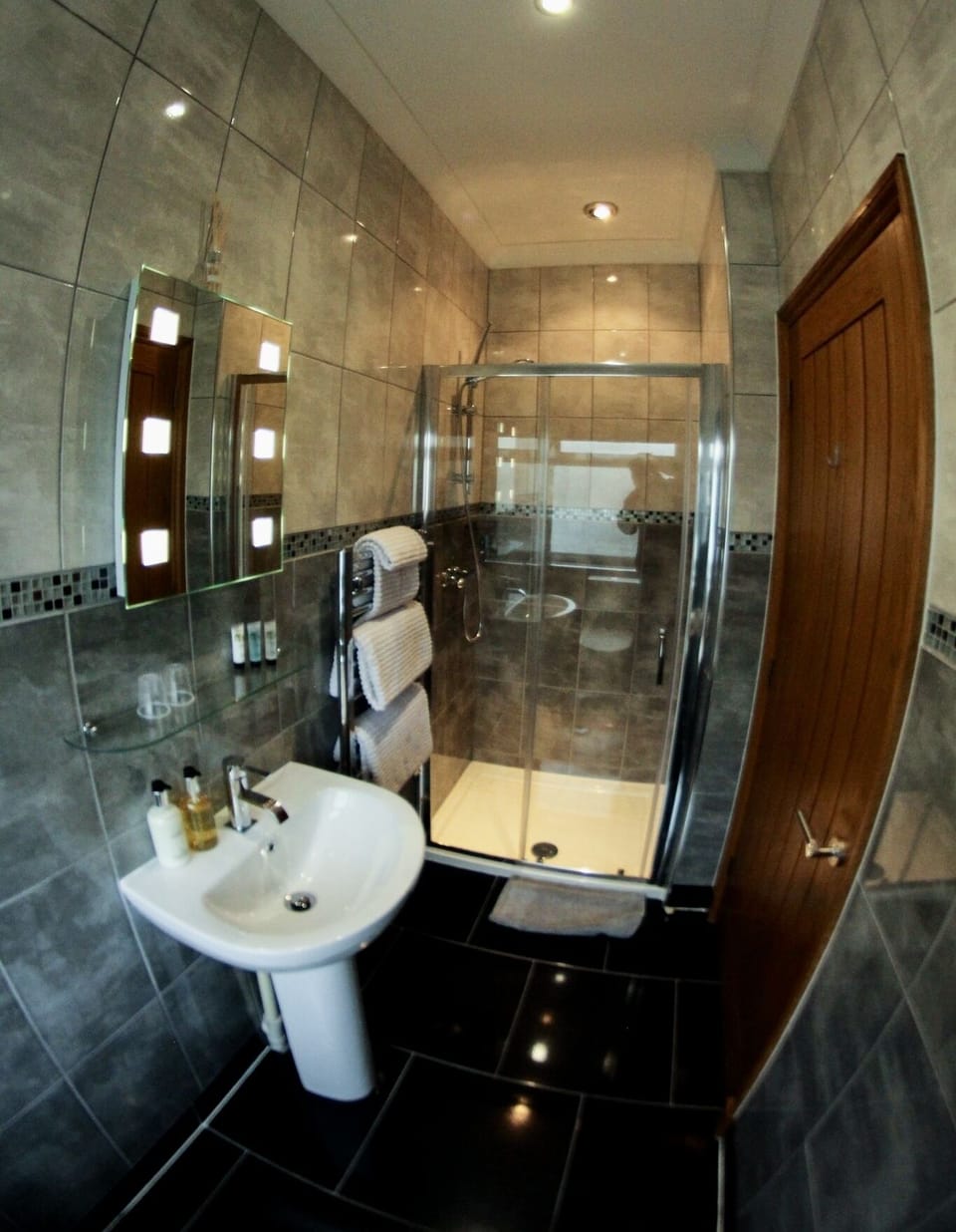 Deluxe Double Room, Ensuite | Bathroom