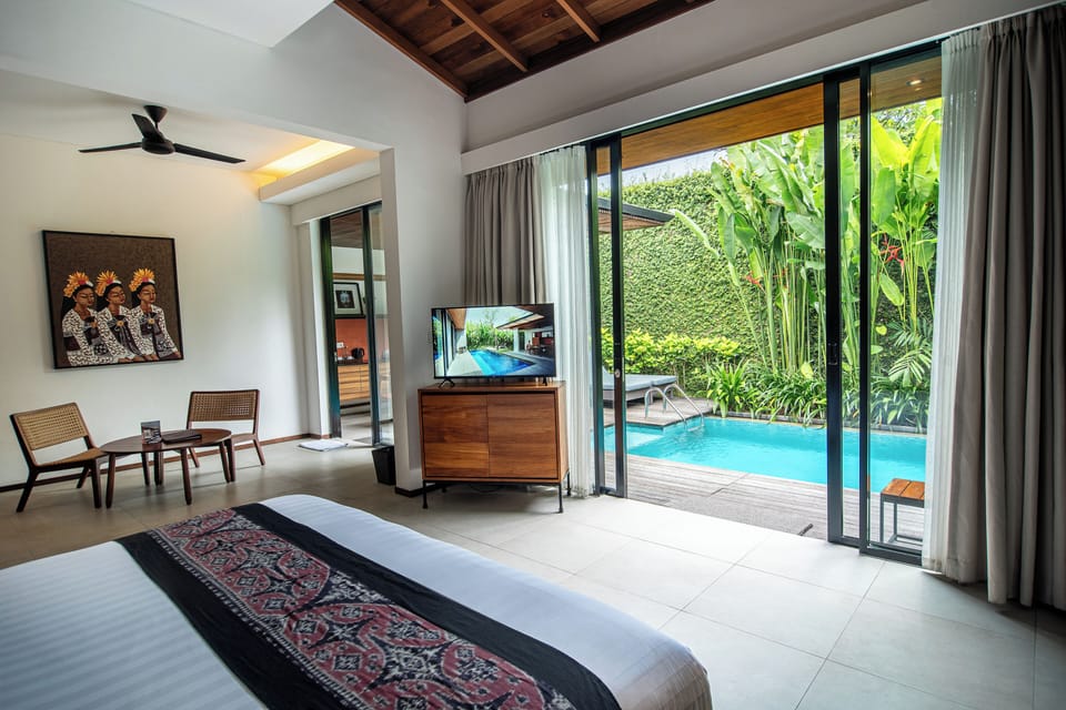 Villa, 1 Bedroom, Private Pool (Daily Afternoon Tea) | Minibar, in-room safe, desk, soundproofing