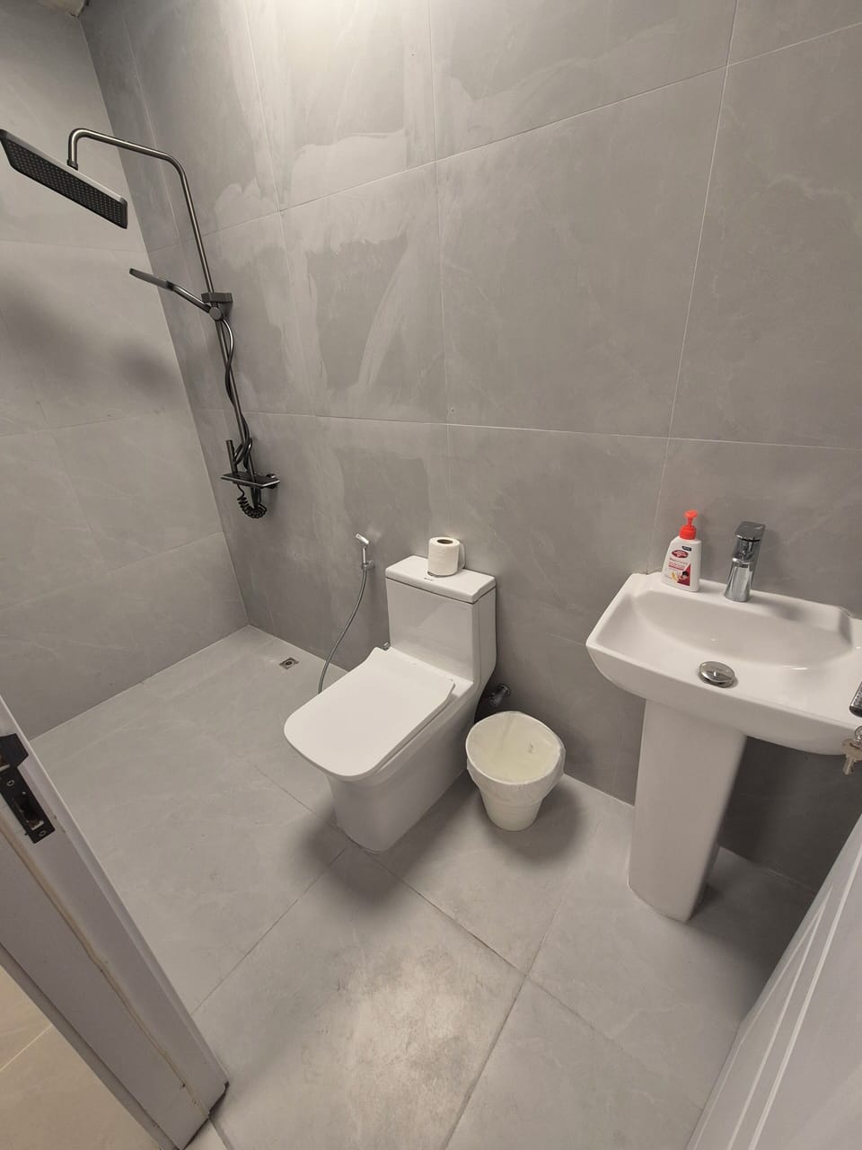 Shared Dormitory, Women only | Bathroom | Toilet paper