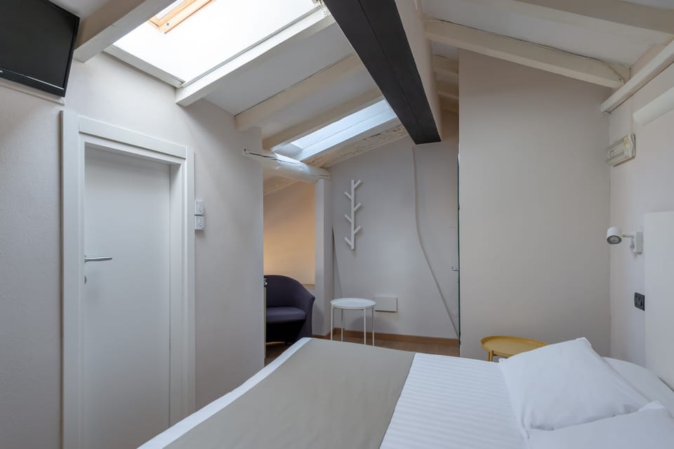 In-room safe, desk, cribs (surcharge), WiFi (free)