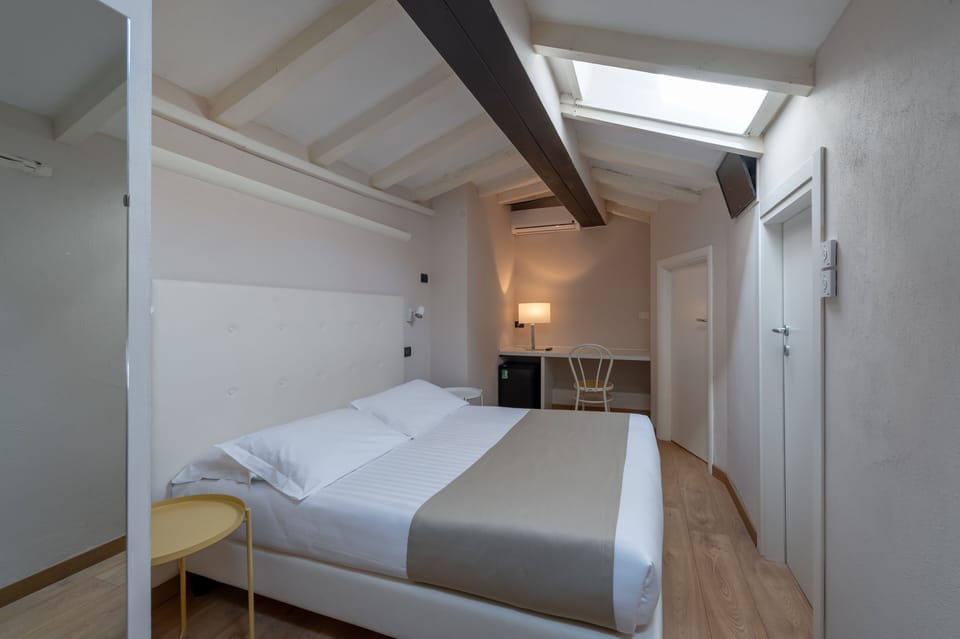 In-room safe, desk, cribs (surcharge), WiFi (free)