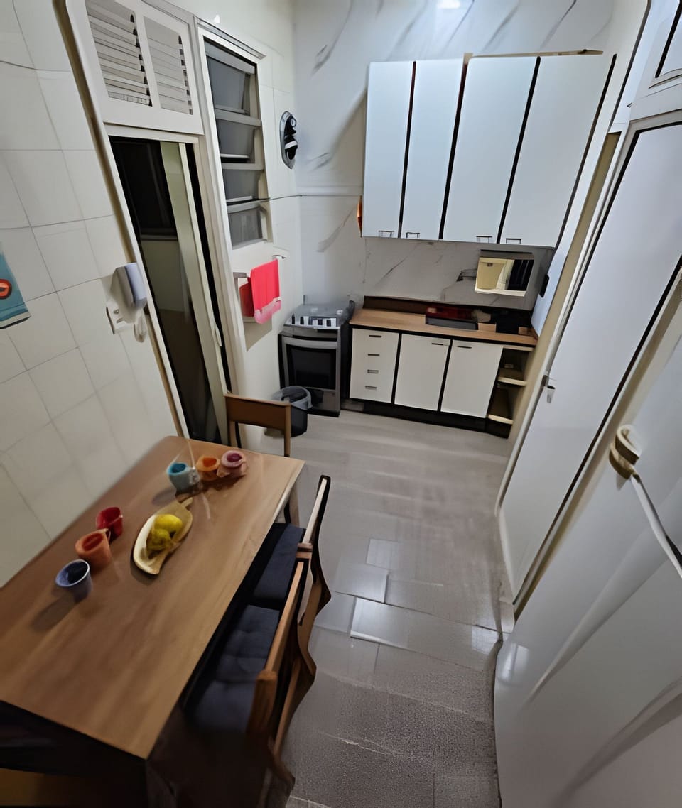 Apartment | Private kitchen | Full-size fridge, microwave, oven, cookware/dishes/utensils
