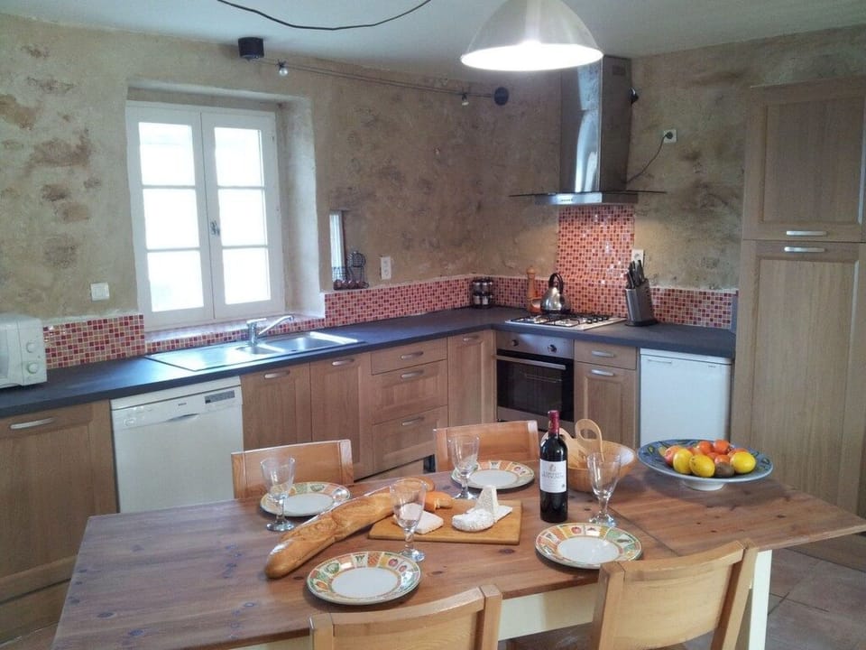 Kitchen / Dining Room