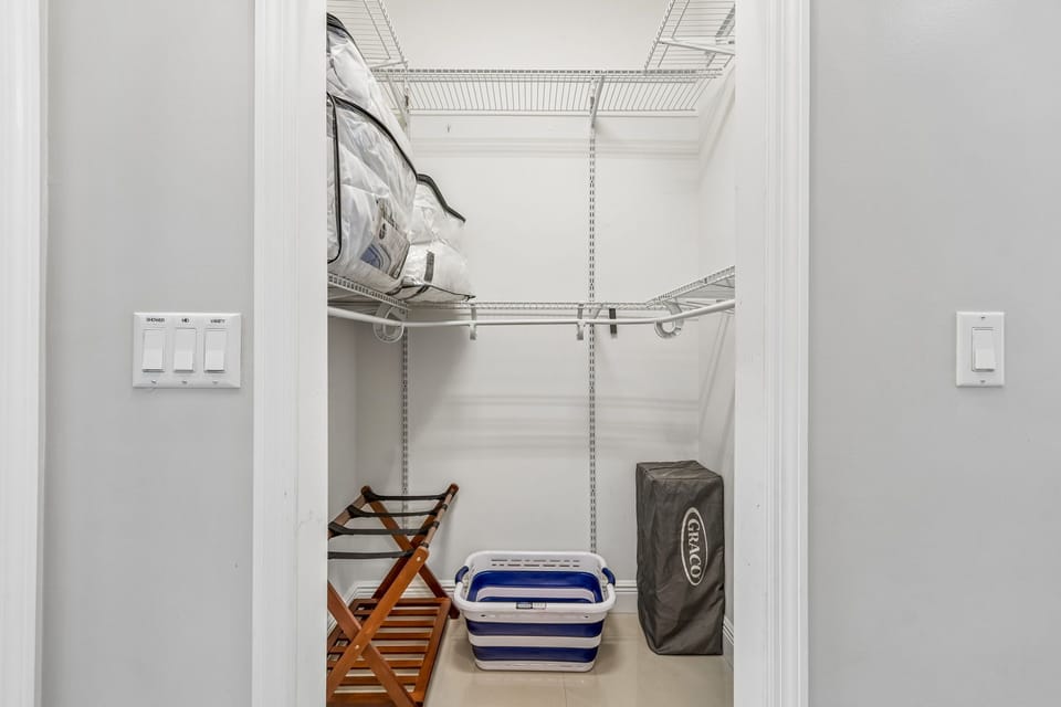 Master bedroom Closet #2