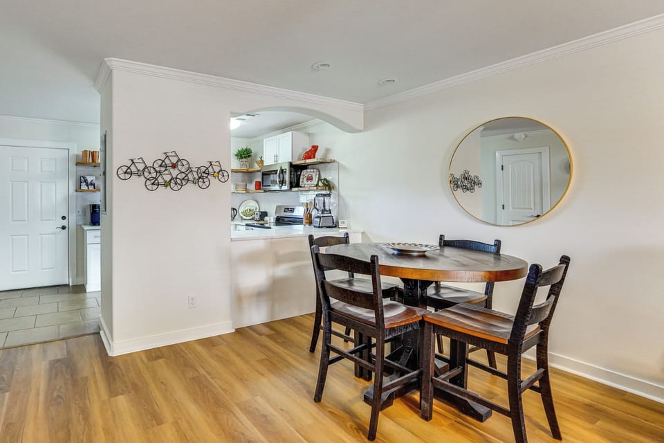 Dining Area | 1st Floor | Dishware/Flatware