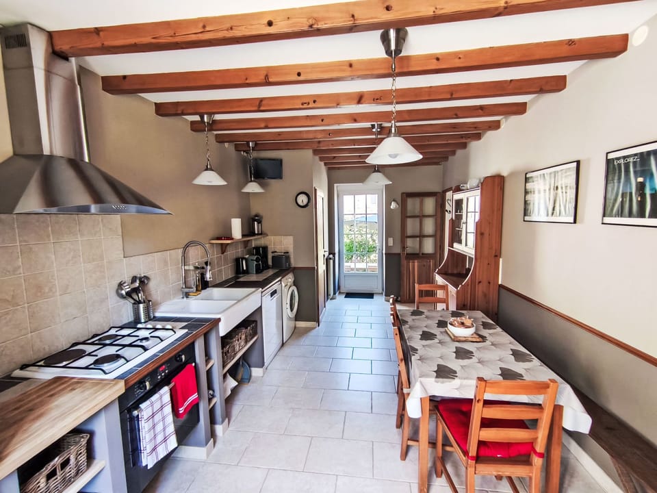 Kitchen / Dining Room