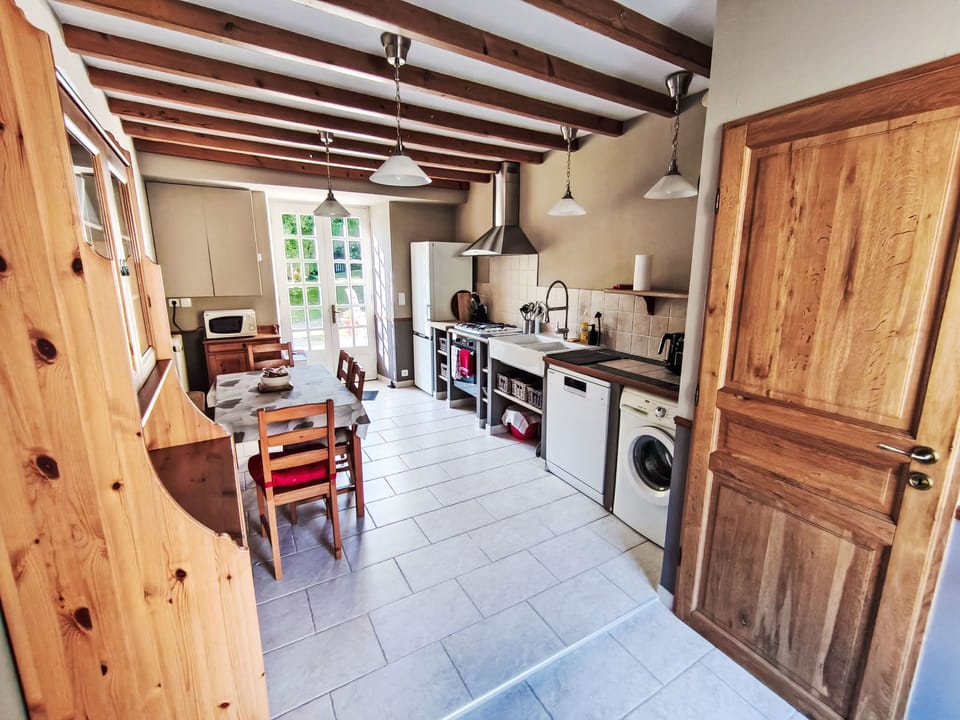 Kitchen / Dining Room