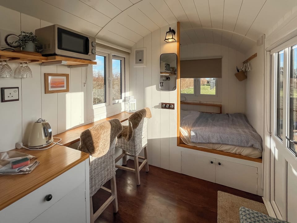 Open plan living space | Oak Hut - Temple Bruer Glamping, Temple Bruer