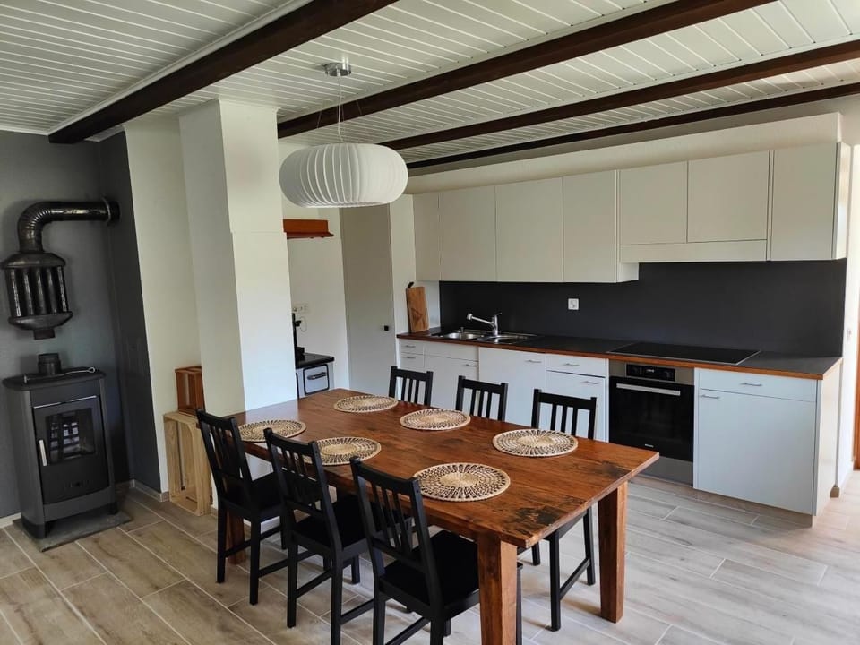 Kitchen / Dining Room
