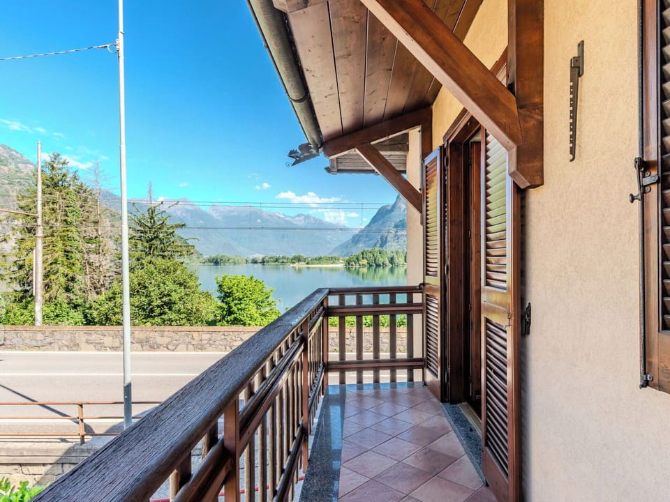 Mountain Range, Balcony, Valley, Porch, Resort, Sound, Hardwood, Reservoir, Eco Hotel