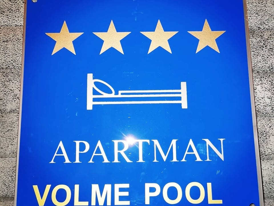 Pool Indoor
