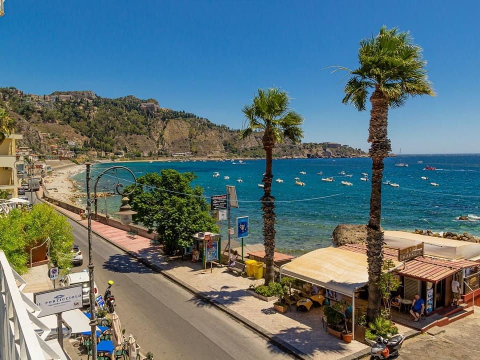 Beach/ocean view