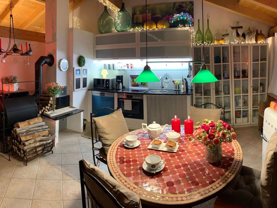 Kitchen / Dining Room