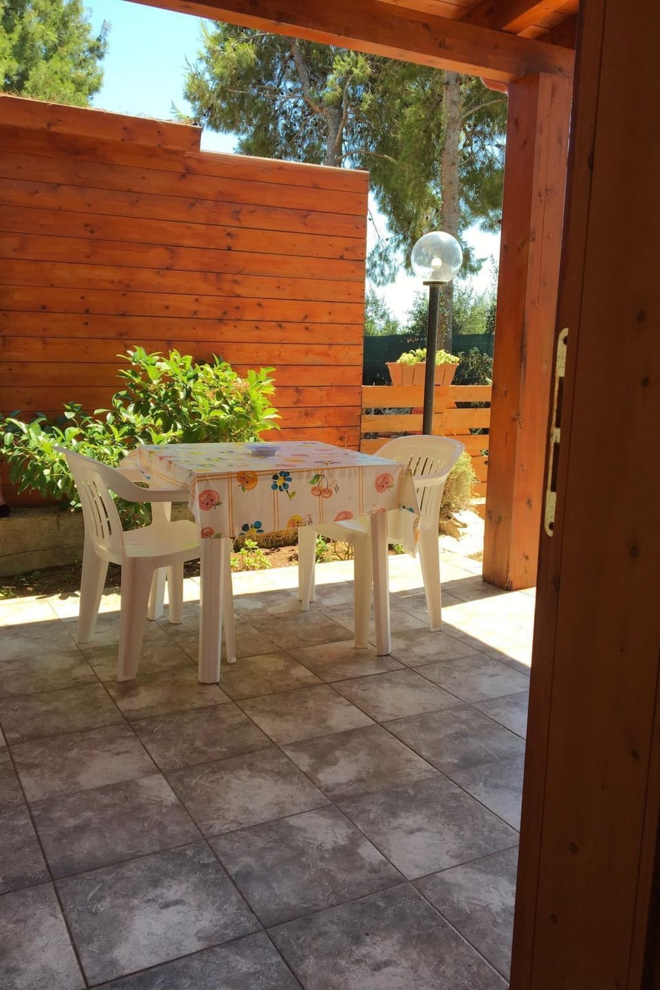 Outdoor dining
