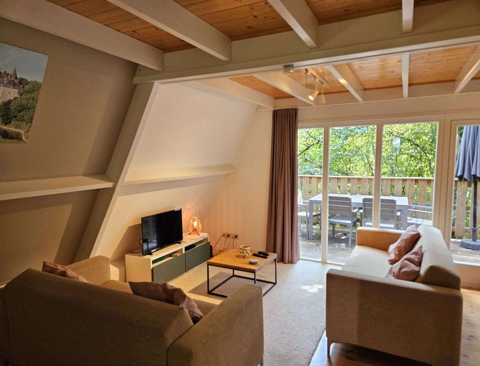 Chalet | Living area