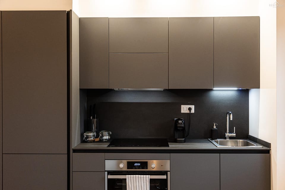 Microwave, dishwasher, espresso maker, coffee/tea maker