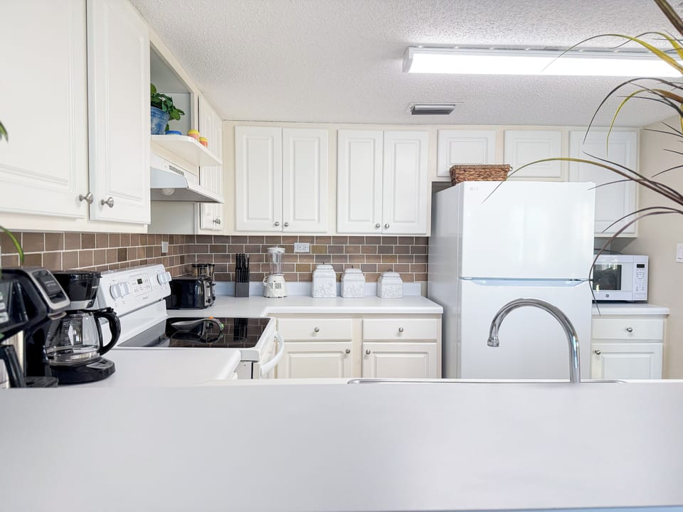 Islander Beach Resort #7005 Kitchen