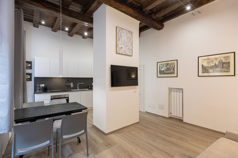 Apartment | Living area | 40-inch TV with digital channels