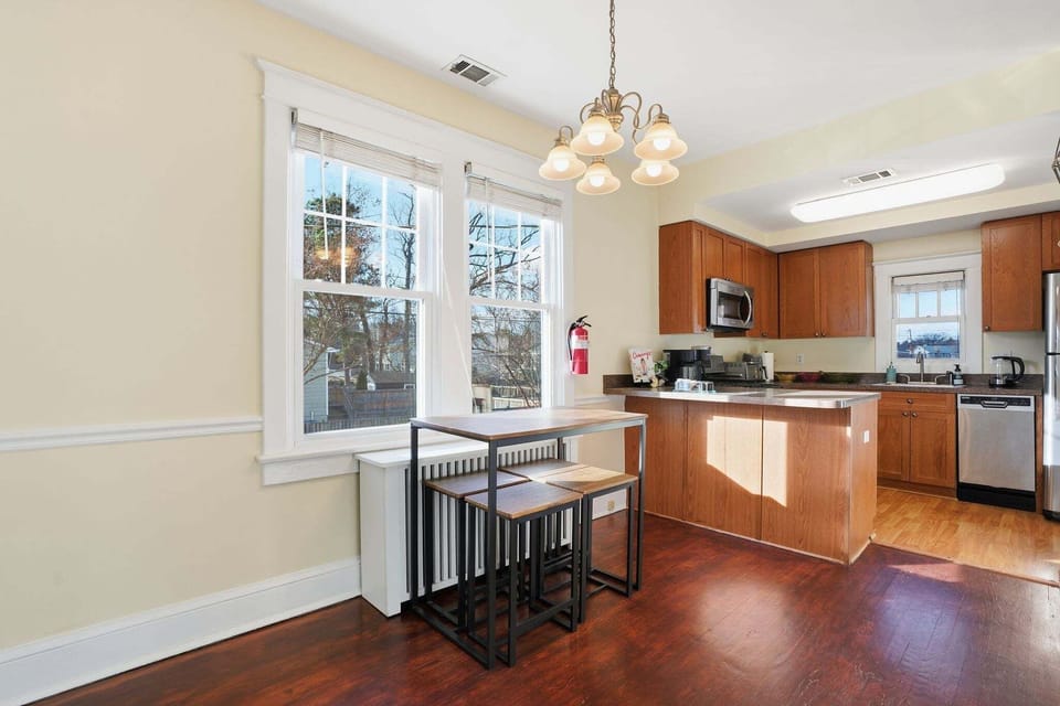 House, 3 Bedrooms | Private kitchen | Fridge, oven, coffee/tea maker, electric kettle