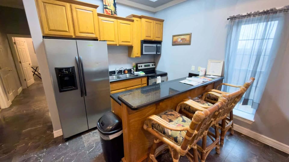 Apartment, 2 Bedrooms | Private kitchen | Coffee/tea maker, fridge, oven, toaster