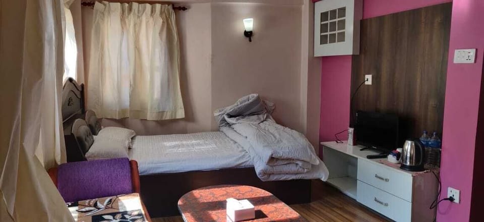 Comfort Room, City View | Iron/ironing board, free WiFi