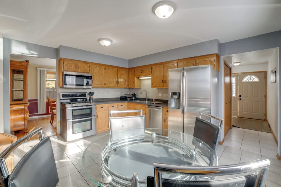 Kitchen | Drip Coffee Maker | Dishwasher | Main Level