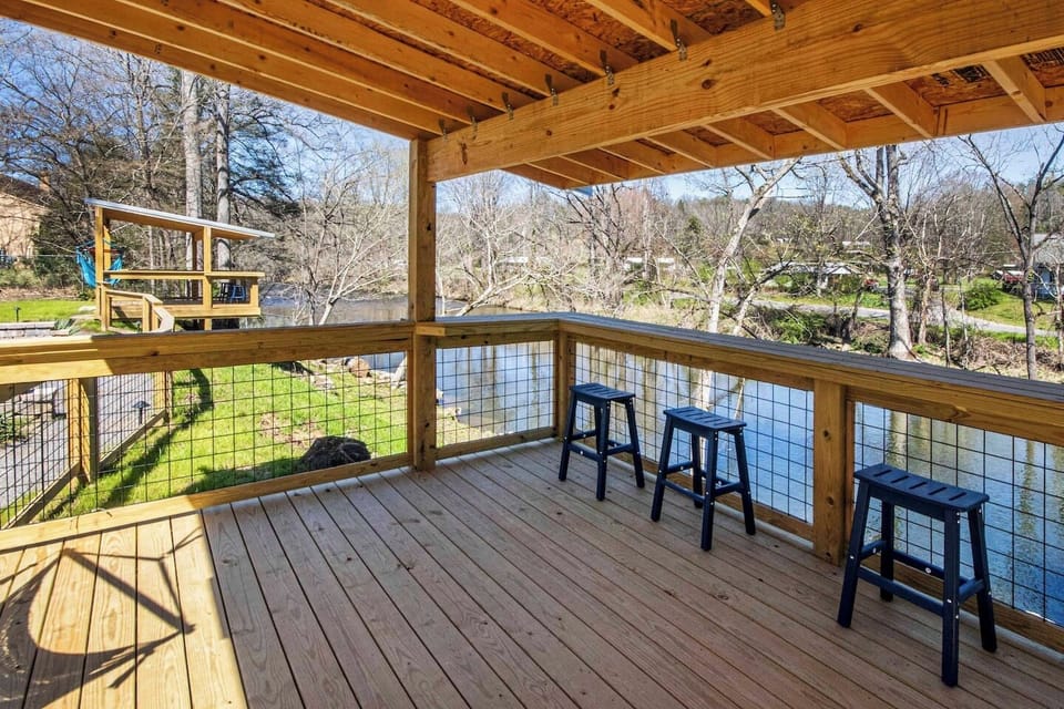 Deck for Barndo 925
