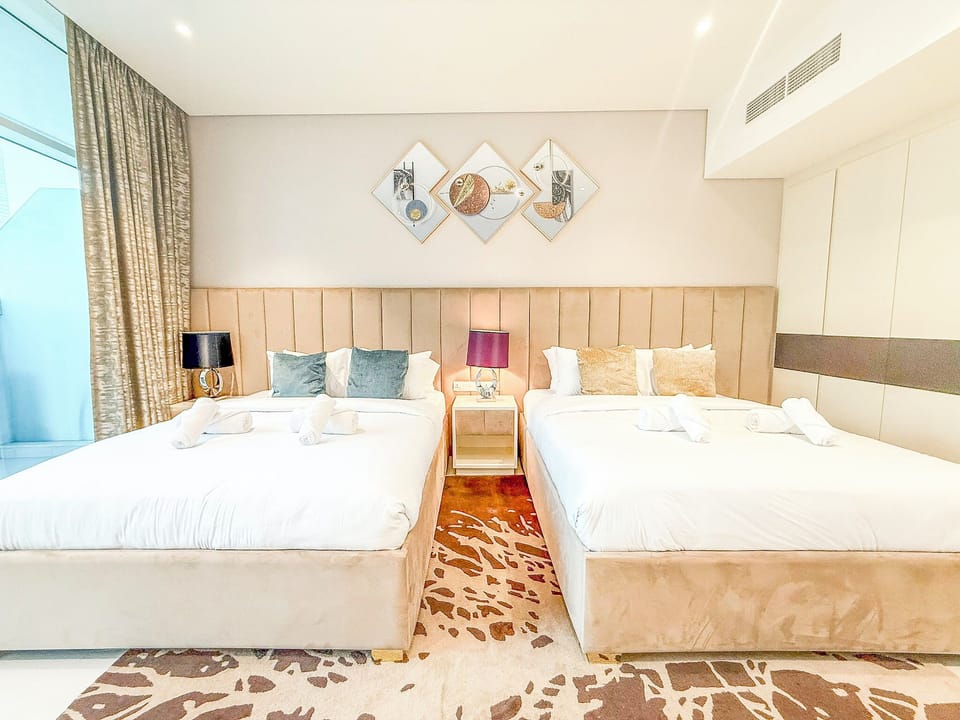 Deluxe Apartment, Balcony, Canal View | In-room safe, blackout drapes, iron/ironing board, free WiFi