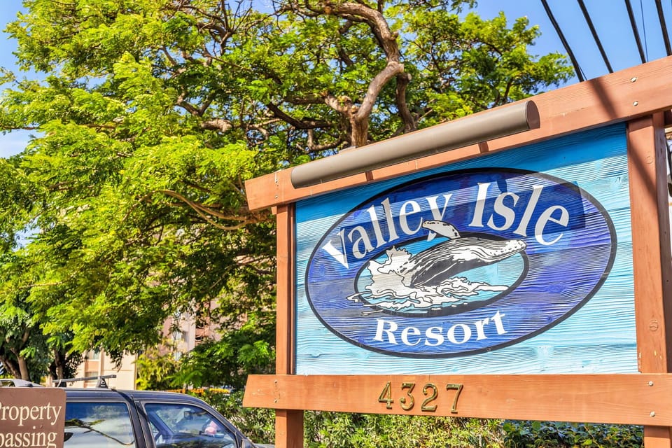 Valley Isle Sign