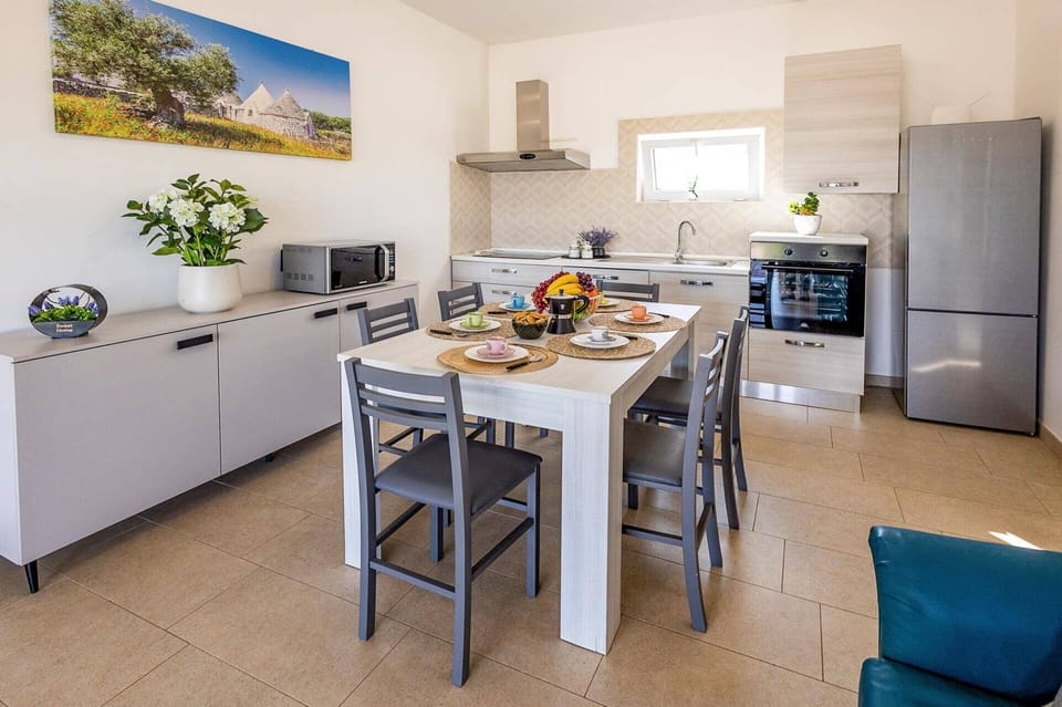 Villa Mastroronzo image