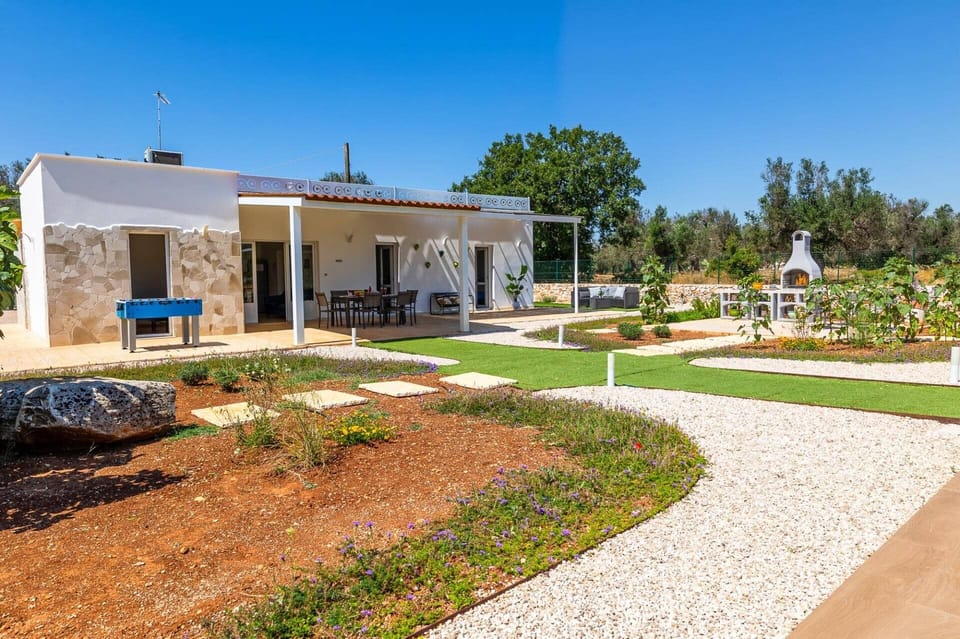 Villa Mastroronzo image