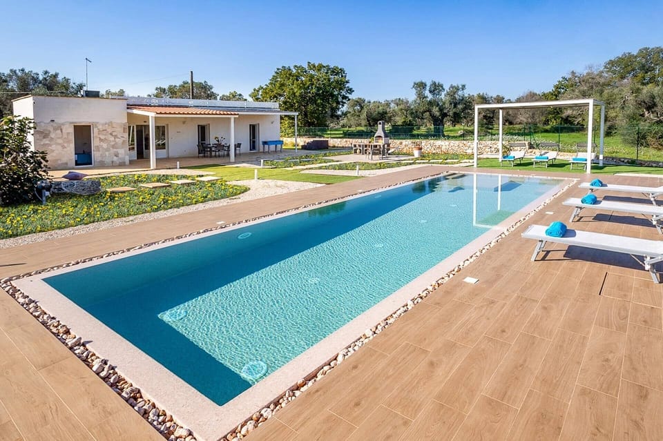 Villa Mastroronzo image