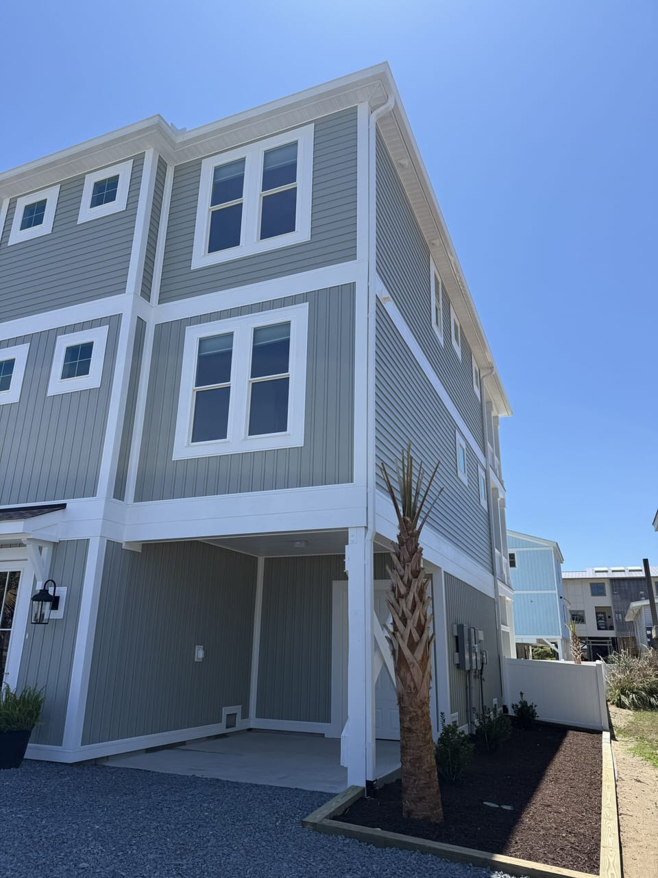 Exterior right
