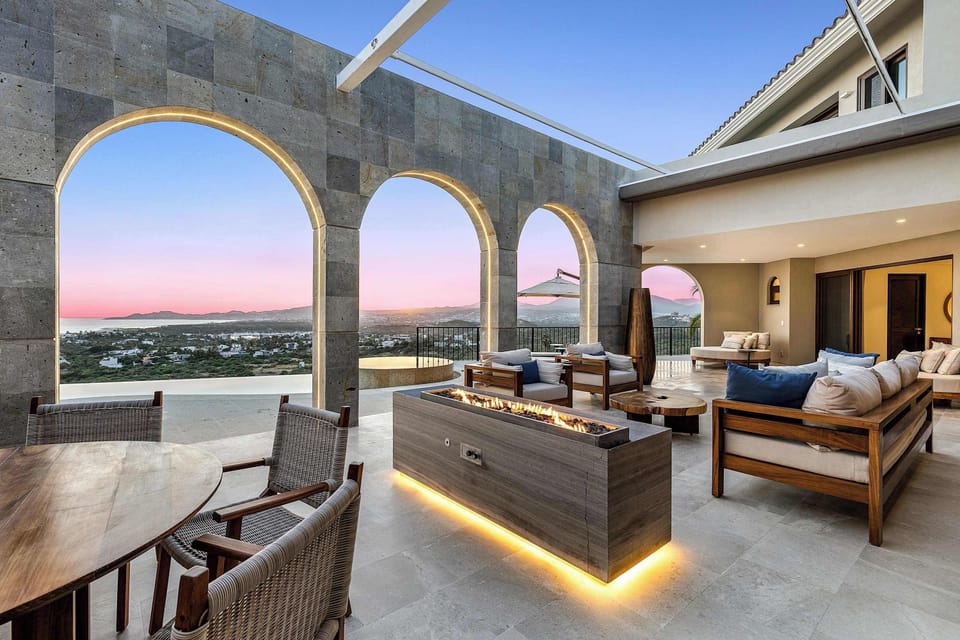 Immaculate common areas offering comfort and style in Los Cabos