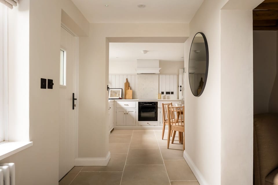 1 Horseshoe Cottages - Kitchen