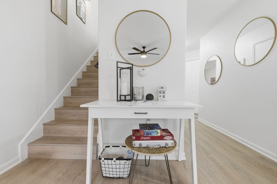 second floor has 3 bedrooms including kids room sleep 4