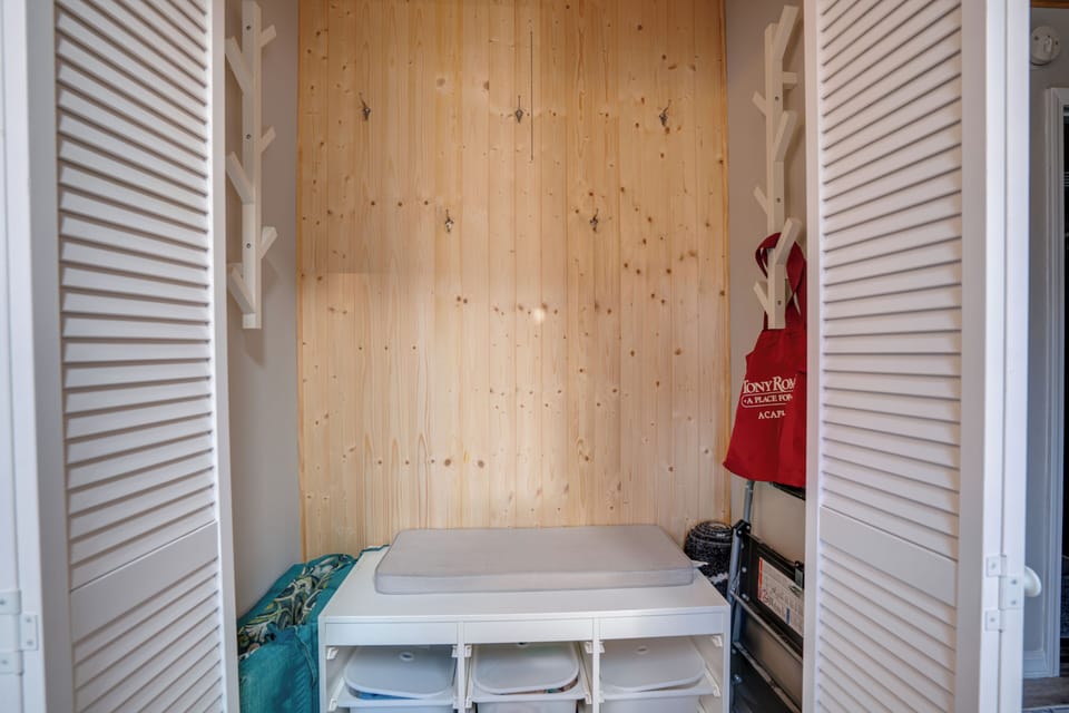 Entry closet