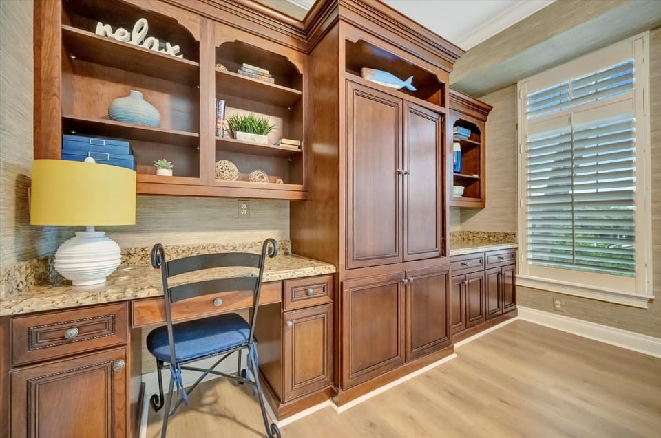 Premium Condo, 4 Bedrooms, Beach View, Beachside | Interior