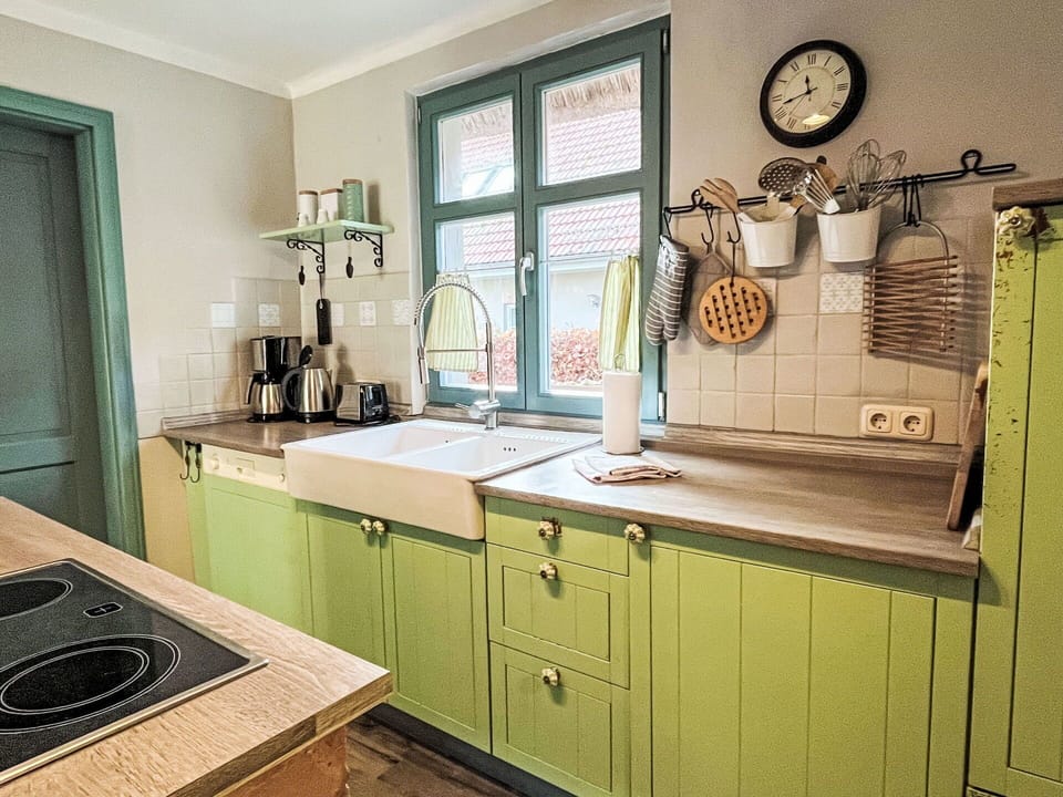 Wood, Kitchen, Cabinetry, Flooring, Interior Design, Countertop, Furniture, Kitchen Appliance, Drawer, Floor
